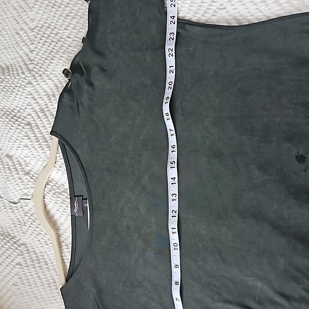 Chico's Olive green jersey knit top w/ 'open arm' design. 16w - Chico's 3. EUC. - Picture 4 of 11